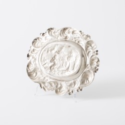 Schaal met religieuze afbeelding, Duitsland ca. 1675-1725, zilver