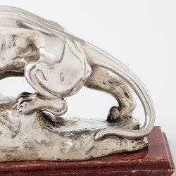 Panter beeld op voet, O. Becherini / Goffredo & Alessandro Magrino, Florence ca. 1990, zilver