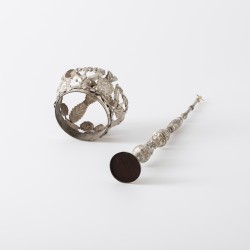 Beugelkroon en scepter, Wieger Husselman, Deventer ca. 1830, zilver