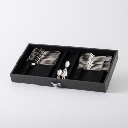 Christofle bestekcassette (99), model Malmaison, Parijs 2000-2010, verzilverd