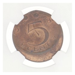 5 Cent. Juliana. mint error-struck 20% off center. 1980. MS 64 Rb.