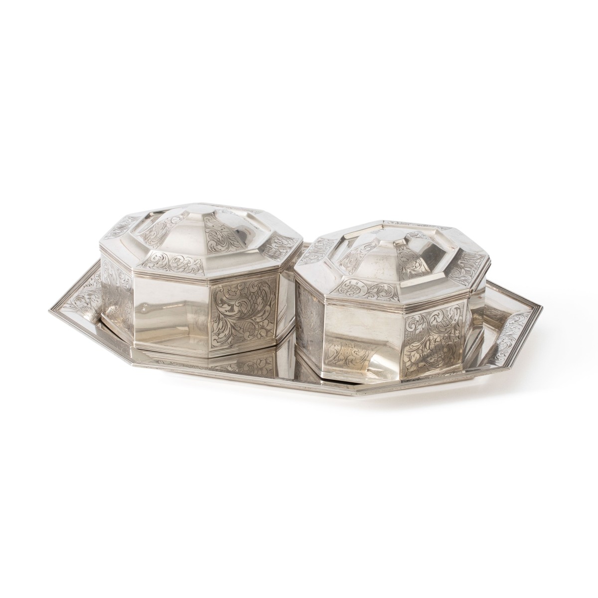 Biedermeier koektrommel set (3), Hendrikus Simon de Leeuw, 's-Hertogenbosch 1849/1852, zilver