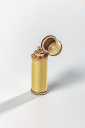 Fabergé, parfum flacon door Henrik Wigström, Sint-Petersburg ca. 1900, goud