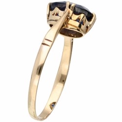 Geelgouden vintage solitair ring bezet met synthetische saffier - 14 kt.