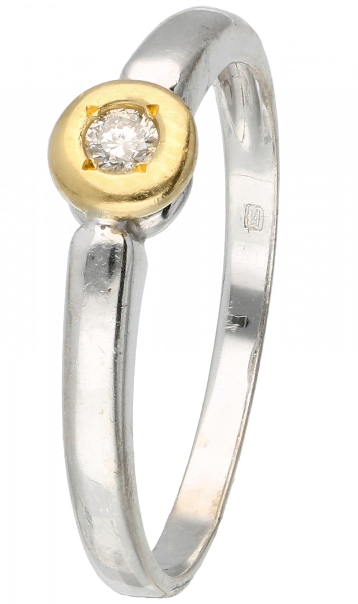 Witgouden solitair ring bezet met ca. 0.05 ct. diamant - 18 kt.