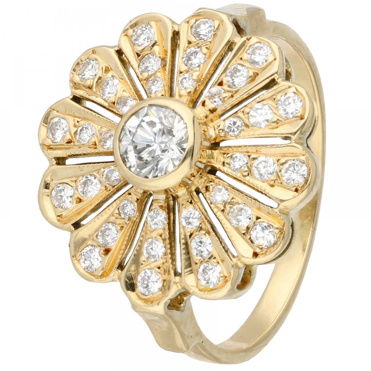 14 kt. Geelgouden entourage ring bezet met ca. 0.49 ct. diamant.