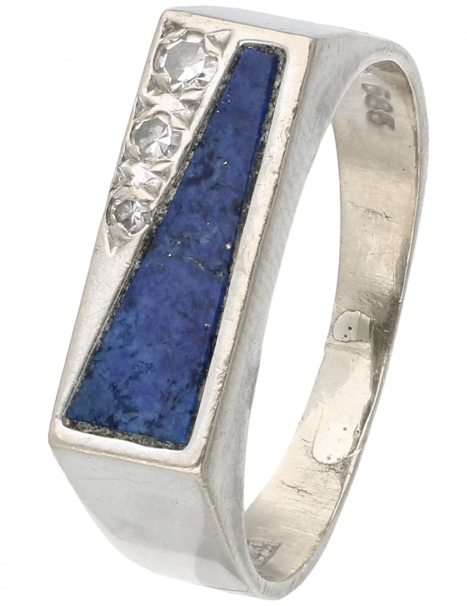 14 kt. Witgouden ring bezet met ca. 0.06 ct. diamant en lapis lazuli.