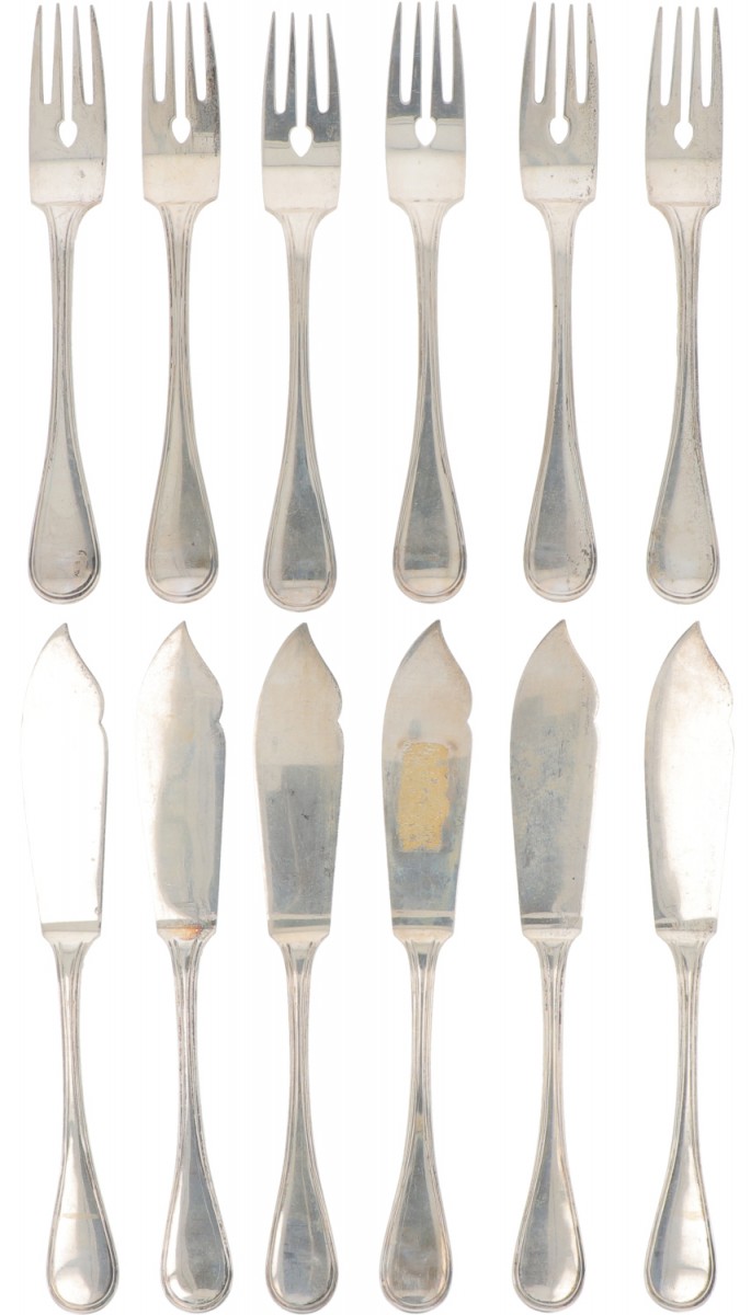 (12) delige set visbestek zilver.