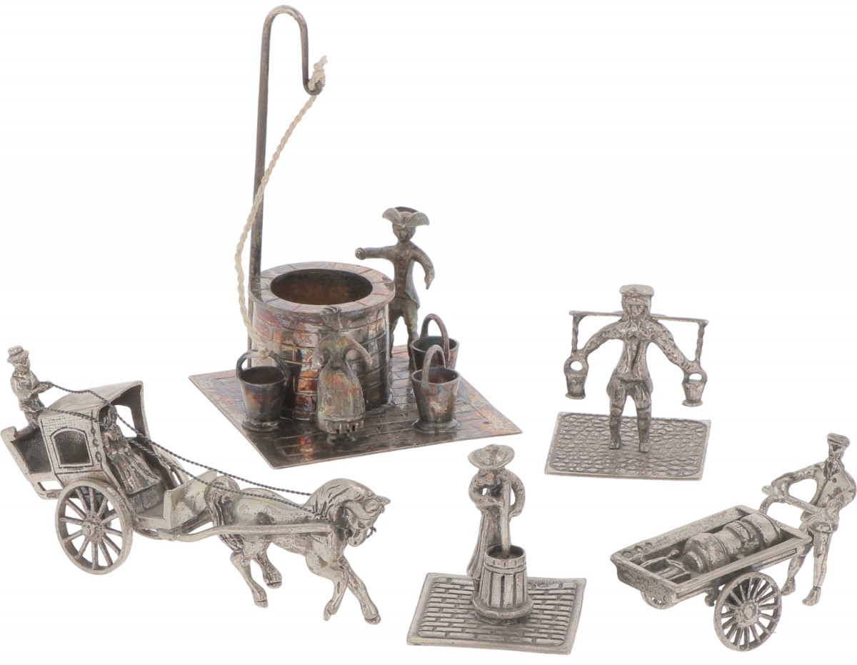 (5) delig lot miniaturen zilver.