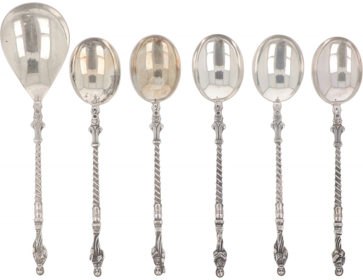 (6) delige set apostel theelepeltjes met suikerschep zilver.
