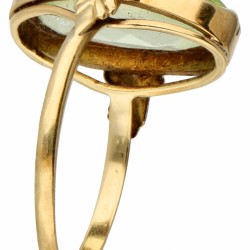 Ovale geelgouden vintage ring bezet met synthetische groene spinel - 14 kt.