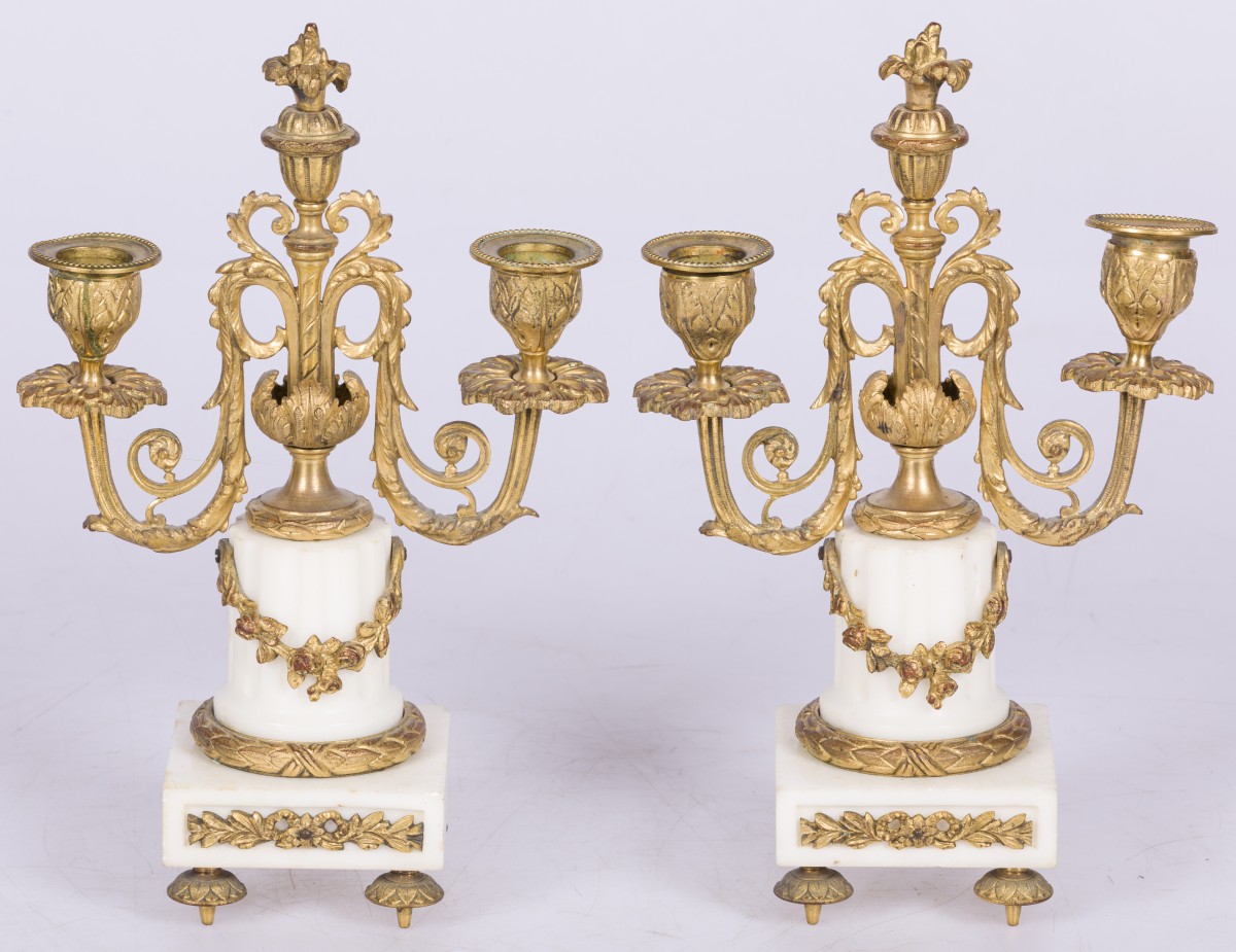 Een set van (2) schouwkandelabers, Frankrijk, eind 19e eeuw.