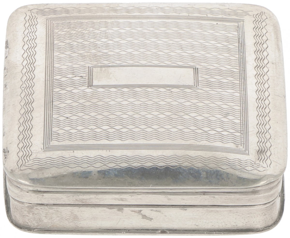 Pepermuntdoosje zilver.