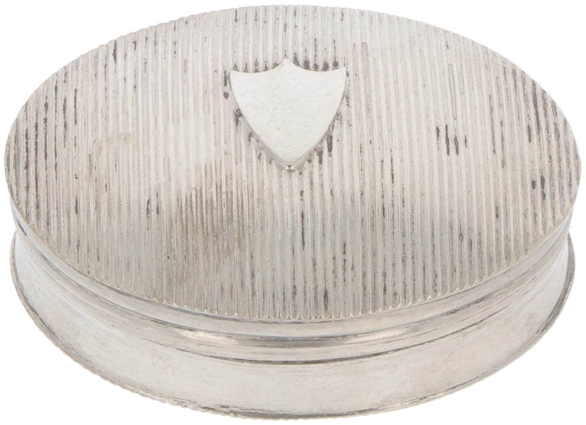 Pepermuntdoosje zilver.