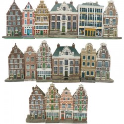 Een lot van 16 Blokker miniatuur huisjes.