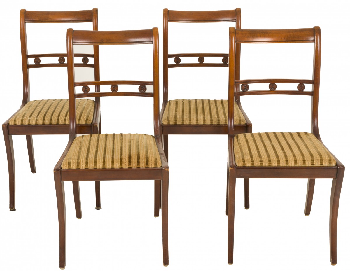 Een set van (4) Regency-stijl mahoniehouten eetkamerstoelen, 20e eeuw.