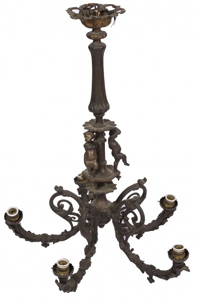Een vijflichts bronzen hanglamp, ca. 1920.