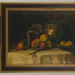 Cor Noltee (Den Haag 1903 - 1967 Dordrecht), Stilleven met fruit en aardewerk op een tafel.