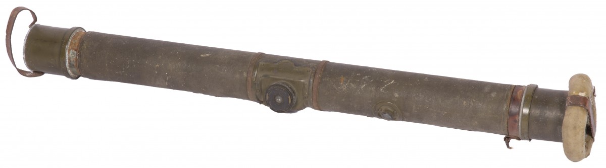 Een koperen periscoop afkomstig van een tank, mogelijk Verenigde Staten, 20e eeuw.