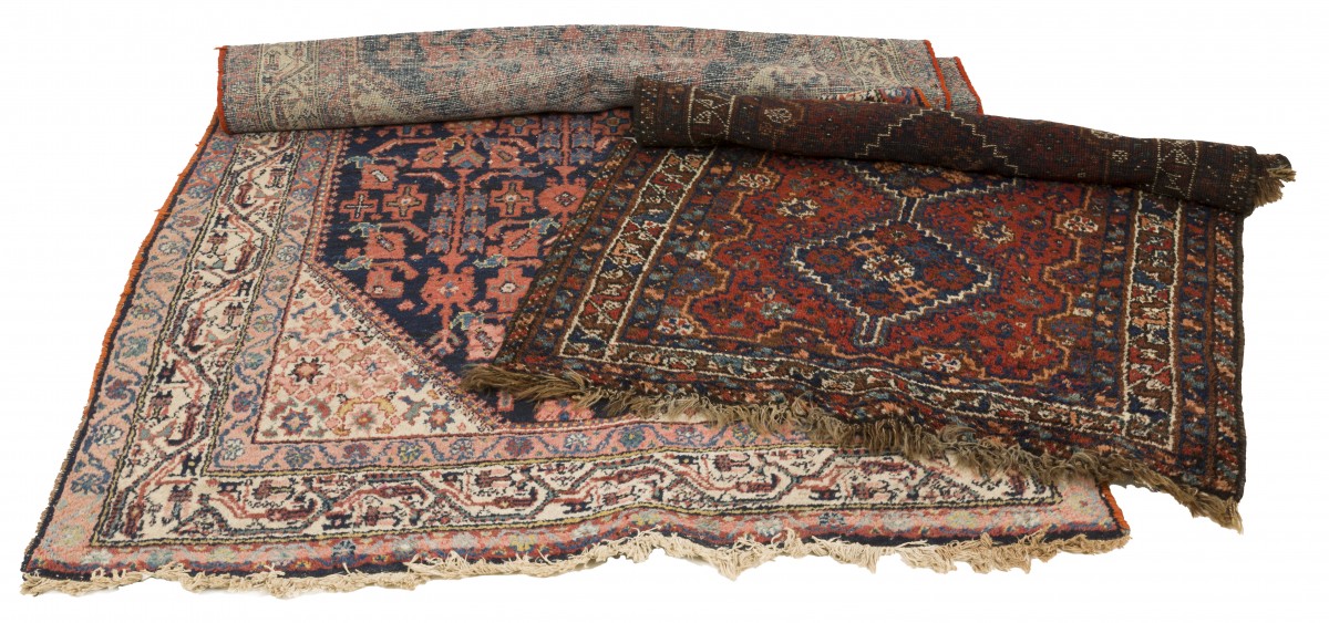 Een lot van (2) Perzische tapijten "Shiraz" en "Heriz", Iran, 2e helft 20e eeuw.