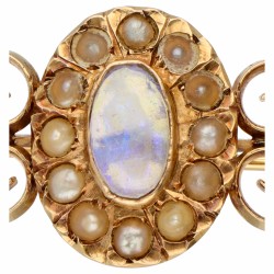 14 kt. Geelgouden antieke broche bezet met ca. 1.78 ct. wateropaal en zaadparels.