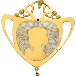14 kt. Geelgouden art nouveau plique-à-jour emaille hanger bezet met diamant, robijn en zaadparels.
