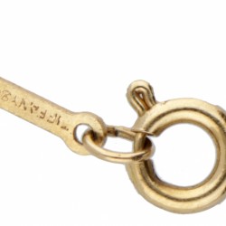 Elsa Peretti voor Tiffany & Co. 18 kt. geelgouden 'Open Heart' collier met hanger.