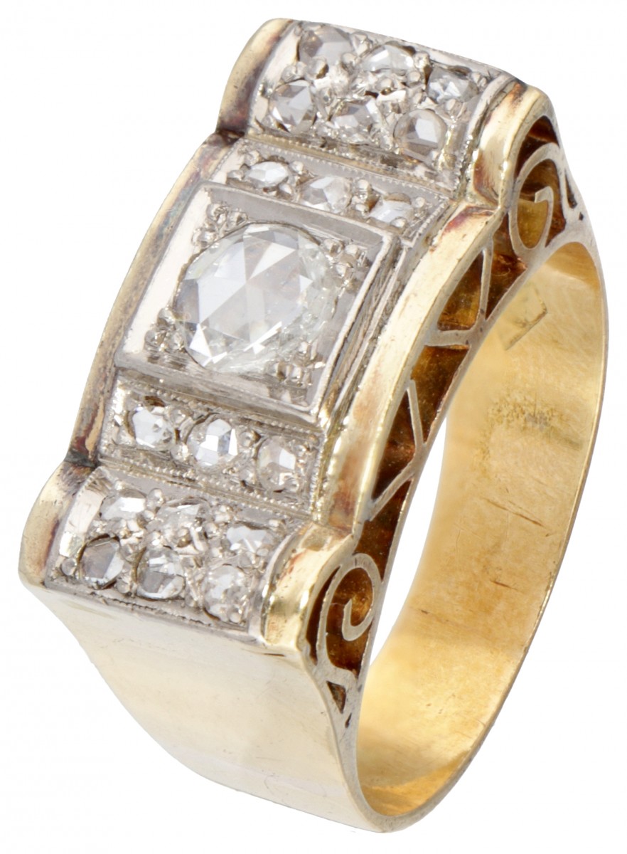 14 kt. Geelgouden ajour art deco tank ring bezet met roos geslepen diamant.