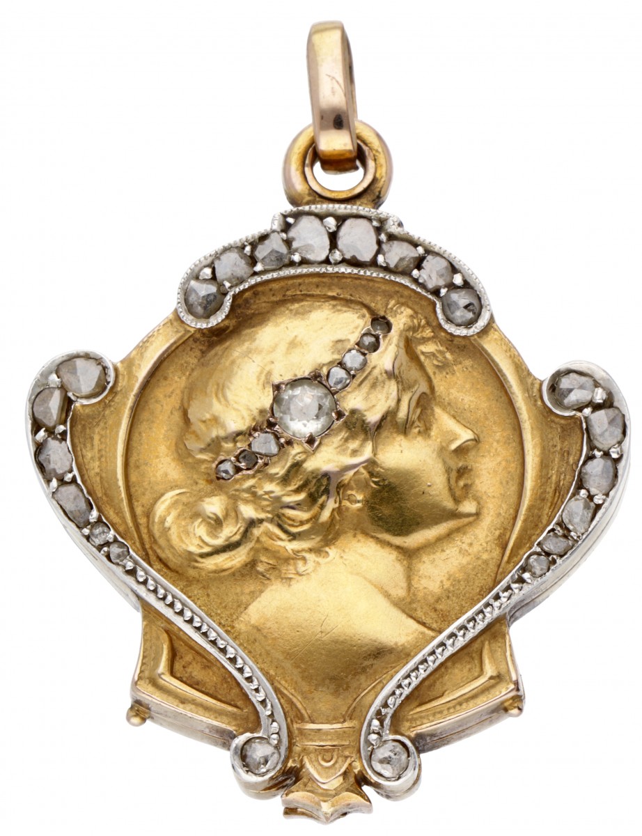 14 kt. Geelgouden art nouveau medaillon hanger bezet met ca. 0.09 ct. diamant.