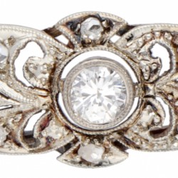 14 kt. Witgouden ajour / opengewerkte art deco armband bezet met ca. 0.15 ct. diamant.
