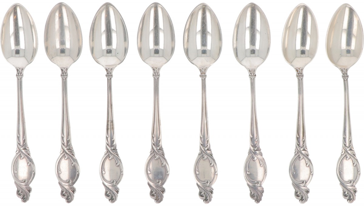 (8) delige set dessertlepels zilver.