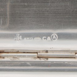 Visitekaart etui zilver.