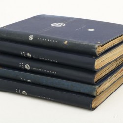 Een lot met (5) boeken met daarin samengebundelde maandbladen van Volkswagen, 1964-1968.