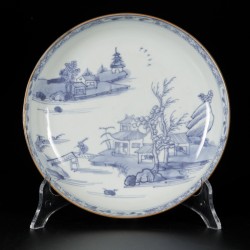 Een set van (4) porseleinen borden met landschapsdecor, China, Qianglong.