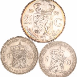 Lot (3) 1 - 2½ Gulden. Wilhelmina en Juliana. 1929, 1961. Gemiddeld Zeer Fraai.