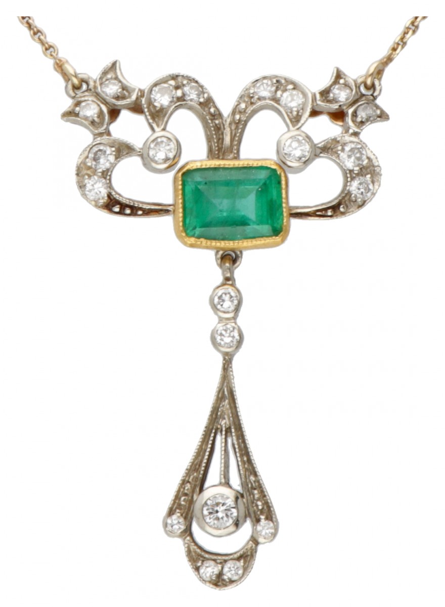 14 kt. Bicolor gouden art nouveau collier met hanger bezet met ca. 1.14 ct. natuurlijke smaragd en ca. 0.38 ct. diamant.