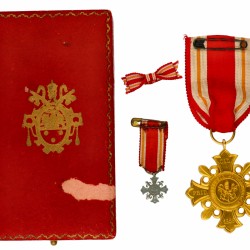 Italian states. Papal states. 1888. Pro Ecclesia et Pontifice medal with miniature and baton.