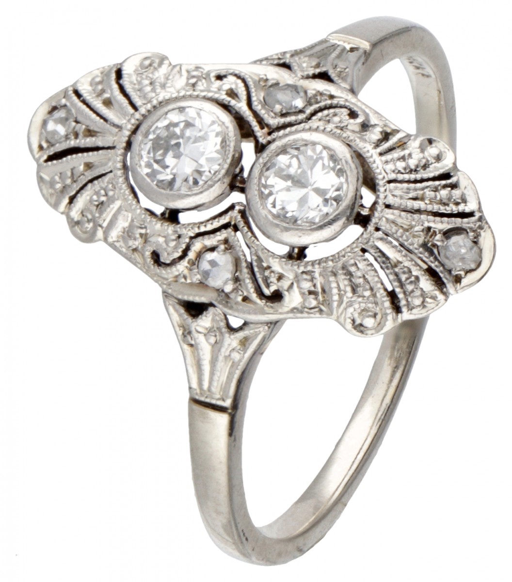 BWG 10 kt. Witgouden ajour / opengewerkte art deco ring bezet met ca. 0.20 ct. diamant.