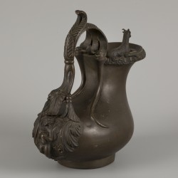 Een Grand Tour souvenir bronzen Askos karaf, naar ouder Romeins voorbeeld, Italië, ca. 1860.