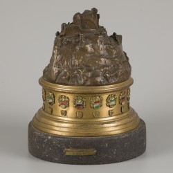 "Studentika" - Een bronzen gedenksculptuur voor de "Allgemeiner Landsmannschafter Convent auf der Marksburg", Duitsland, tussen 1904 en 1919.