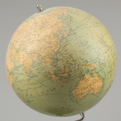 Een wereld globe, "Staatkundig Globe", ca. 1960.