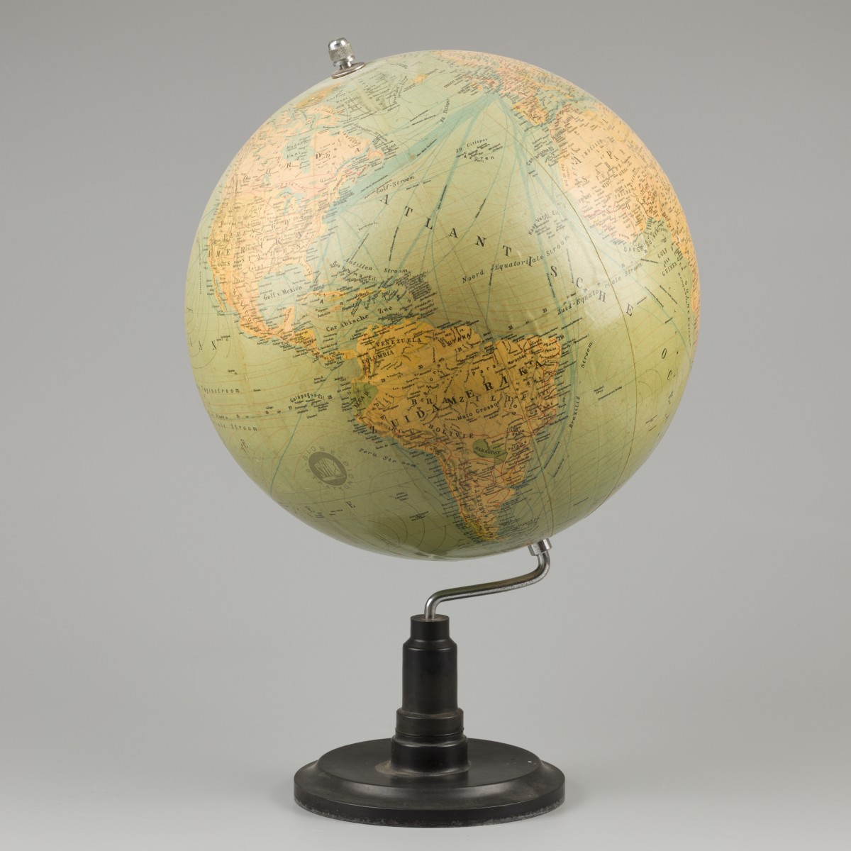 Een wereld globe, "Staatkundig Globe", ca. 1960.