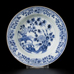 Een lot van (3) porseleinen roombordjes met floraal decor, China, 18e eeuw.