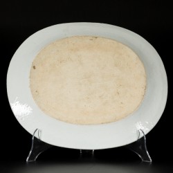 Een set van (2) porseleinen schalen met floraal decor, China, Qianlong.
