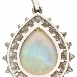 14 kt. Witgouden hanger bezet met ca. 7.58 ct. welo opaal en ca. 1.81 ct. diamant.