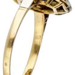 14 kt. Geelgouden art deco ring met Pt 950 platina bezet met diamant en synthetische saffier.