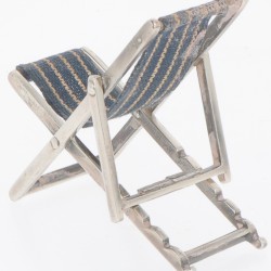 Miniatuur piano & strandstoel zilver.