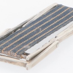 Miniatuur piano & strandstoel zilver.