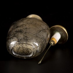 Een snuff bottle, Haar Kristal, China, 19e eeuw.