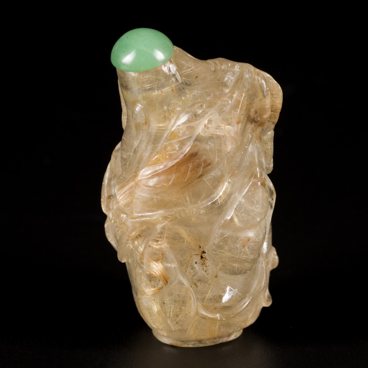 Een bergkristallen snuff bottle gedecoreerd met kalebas, China, 19e eeuw.